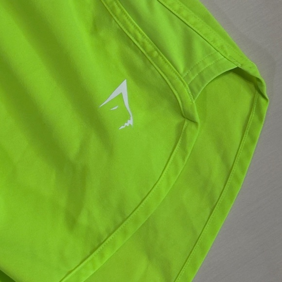 Gymshark Training Loose Fit Shorts Neon Green Women’s Size M - Picture 5 of 7